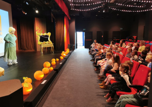 W teatrez - Kopciuszek