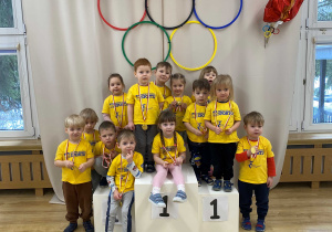 Zakończenie olimpiady-medale