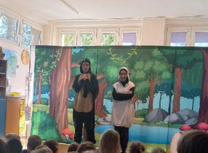 Teatrzyk "O SMOGU NIEWAWELSKIM"