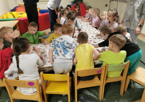 dzieci na ceramice