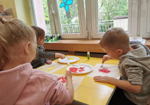 Biedronki i pszczółki