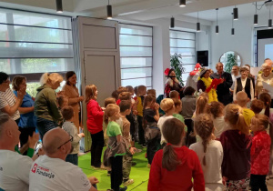 Bielańskie Wsparcie Seniora przedstawienie "Pchła Szachrajka"