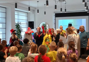 Bielańskie Wsparcie Seniora przedstawienie "Pchła Szachrajka"