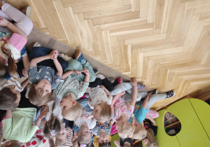 Teatrzyk rodzicielski ,,Kaczka Dziwaczka,,