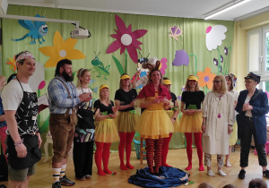 Teatrzyk rodzicielski ,,Kaczka Dziwaczka,,