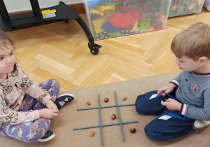 Zabawy matematyczne z liczbą 2