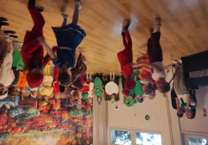 Teatrzyk ,,Na straganie,,