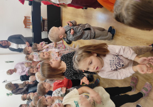 Teatrzyk ,,Na straganie,,