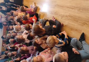 Teatrzyk ,,Na straganie,,