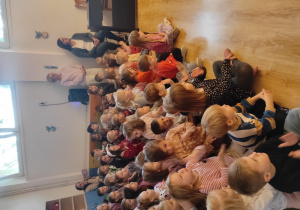 Teatrzyk ,,Na straganie,,