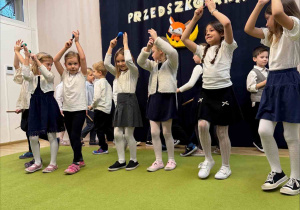 Występ podczas Pasowania na Przedszkolaka