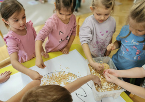 Dynia - zabawa sensoryczna