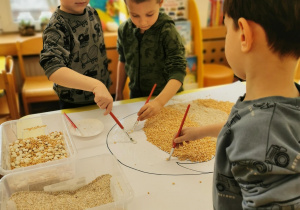 Dynia - zabawa sensoryczna