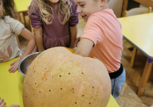 Lampion z dyni - wyzwanie Teodora: "antynudek"