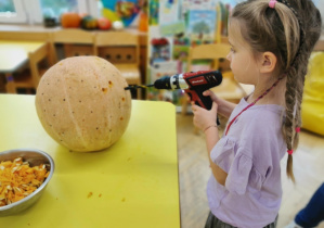 Lampion z dyni - wyzwanie Teodora: "antynudek"