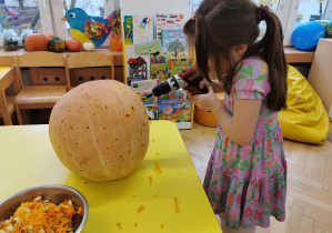 Lampion z dyni - wyzwanie Teodora: "antynudek"