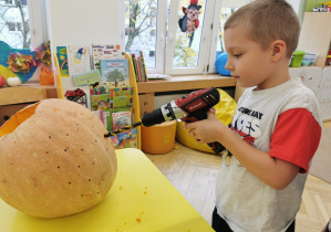 Lampion z dyni - wyzwanie Teodora: "antynudek"