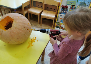 Lampion z dyni - wyzwanie Teodora: "antynudek"