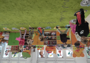 Zabawy rytmiczno-ruchowe przy muzyce