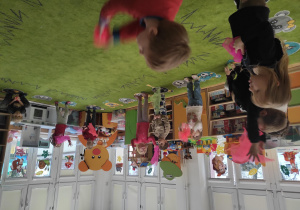 Zabawy rytmiczno-ruchowe przy muzyce