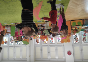 Zabawy rytmiczno-ruchowe przy muzyce