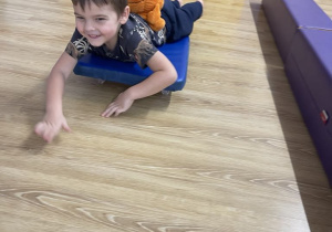 Jesienno-dyniowa ścieżka sensoryczna