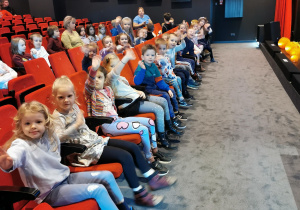 W teatrez - Kopciuszek