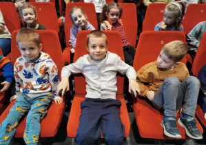 W teatrez - Kopciuszek