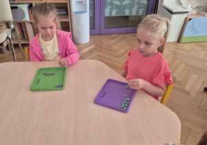 Ćwiczenia motoryki małej z plasteliną