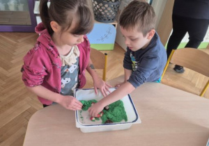 Zabawy sensoplastyczne