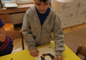 Wprowadzenie litery "U" drukowanej