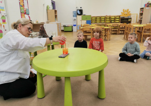 Pokaz eksperymentów