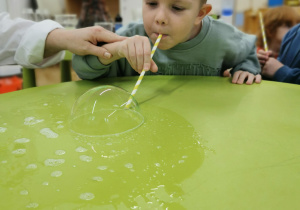 Pokaz eksperymentów