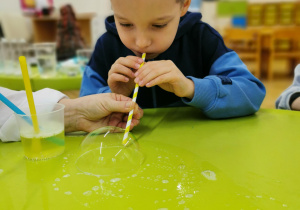 Pokaz eksperymentów