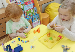 Kreatywna zabawa masą plastyczną