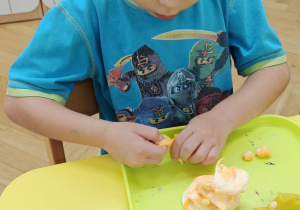 Kreatywna zabawa masą plastyczną