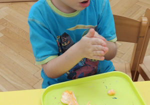 Kreatywna zabawa masą plastyczną