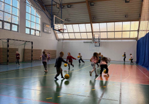 zajęcia z koszykówki