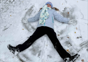 Zimowe szaleństwa na placu zabaw
