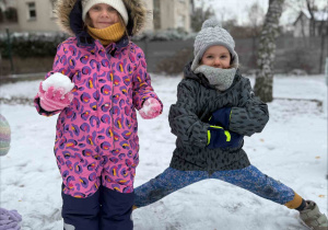 Zimowe szaleństwa na placu zabaw