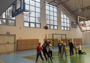 zajęcia z koszykówki