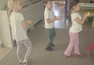 obchody dnia światła