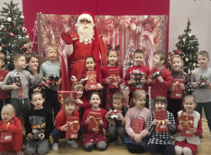 dzieci z Mikołajem