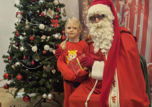 dzieci z Mikołajem