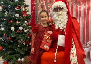 dzieci z Mikołajem