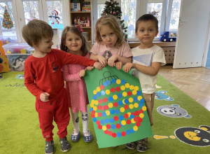 Dekorujemy bombki - zabawa matematyczna