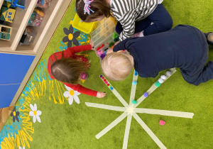 Kolorowe śnieżynki