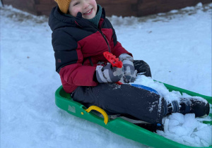 Zimowe zabawy na śniegu