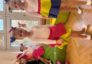 Przygotowania do występu dla Babć i Dziadków