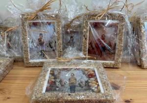 Przygotowania do występu dla Babć i Dziadków